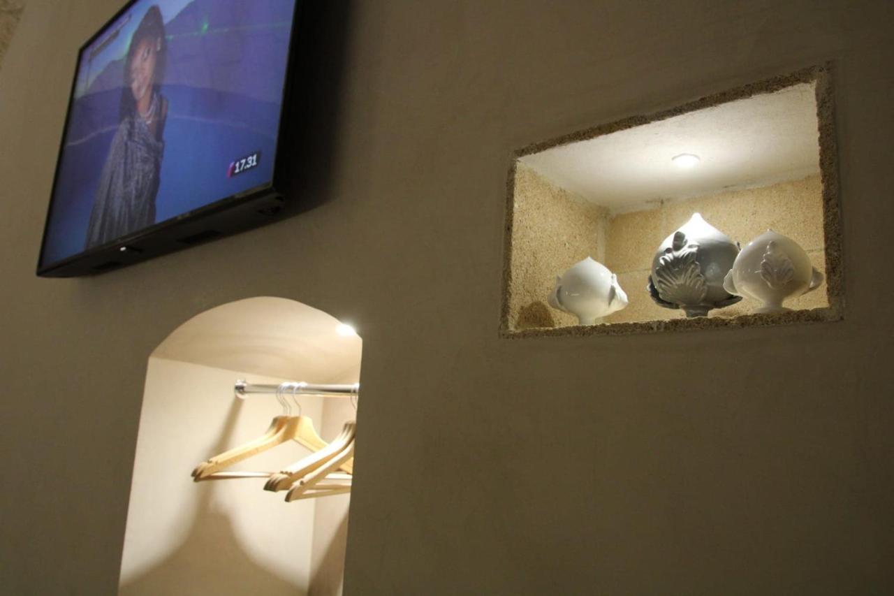 La Dimora Del Principe-Piano Terra Bed & Breakfast Trani Eksteriør bilde