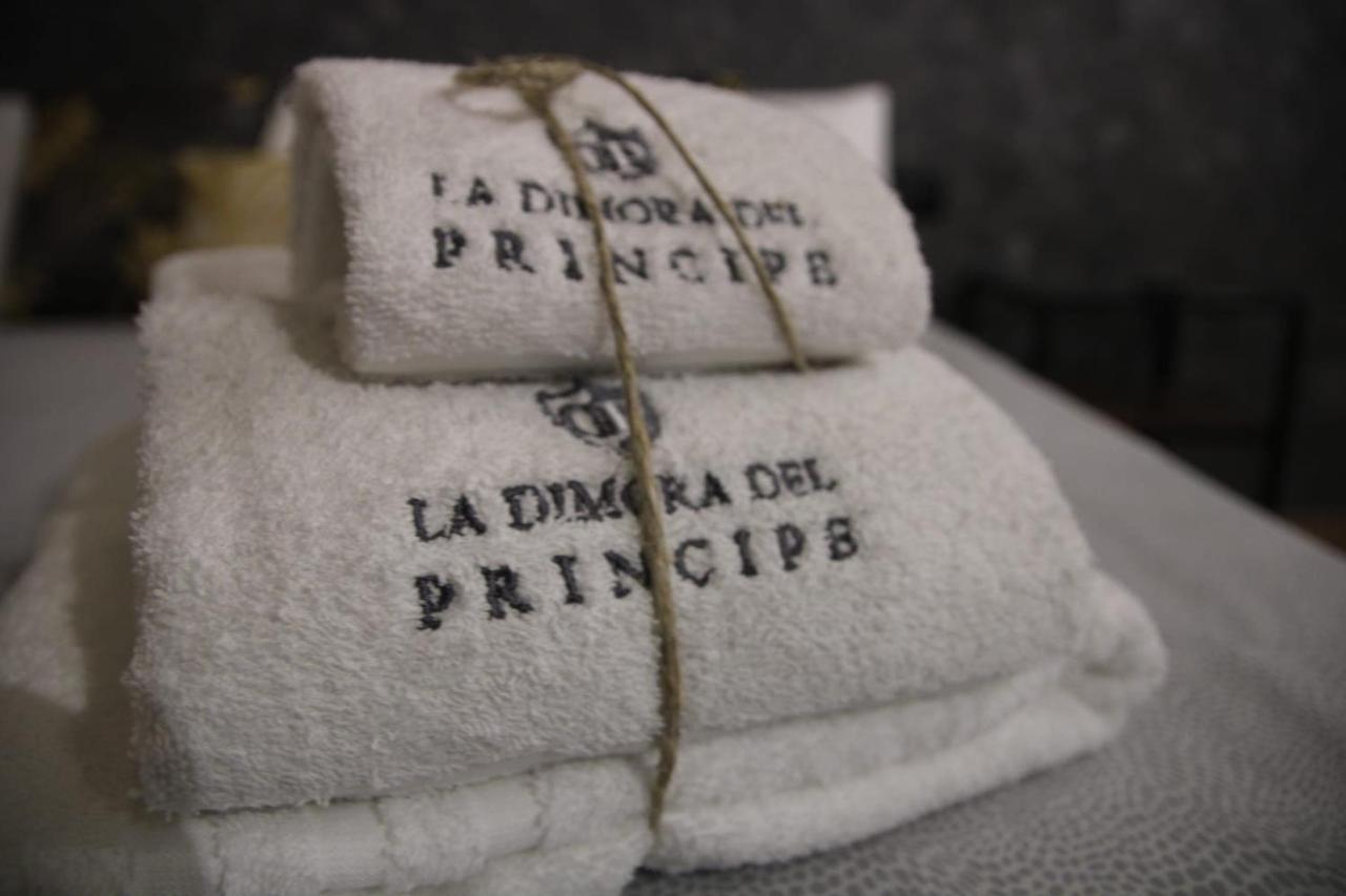 La Dimora Del Principe-Piano Terra Bed & Breakfast Trani Eksteriør bilde