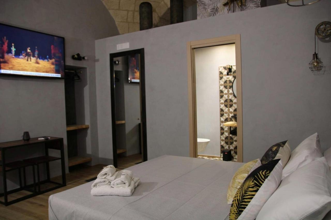 La Dimora Del Principe-Piano Terra Bed & Breakfast Trani Eksteriør bilde