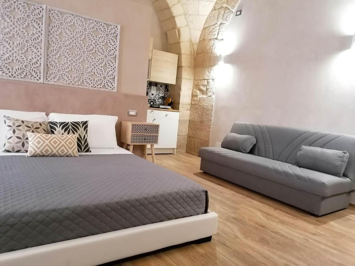 La Dimora Del Principe-Piano Terra Bed & Breakfast Trani Eksteriør bilde