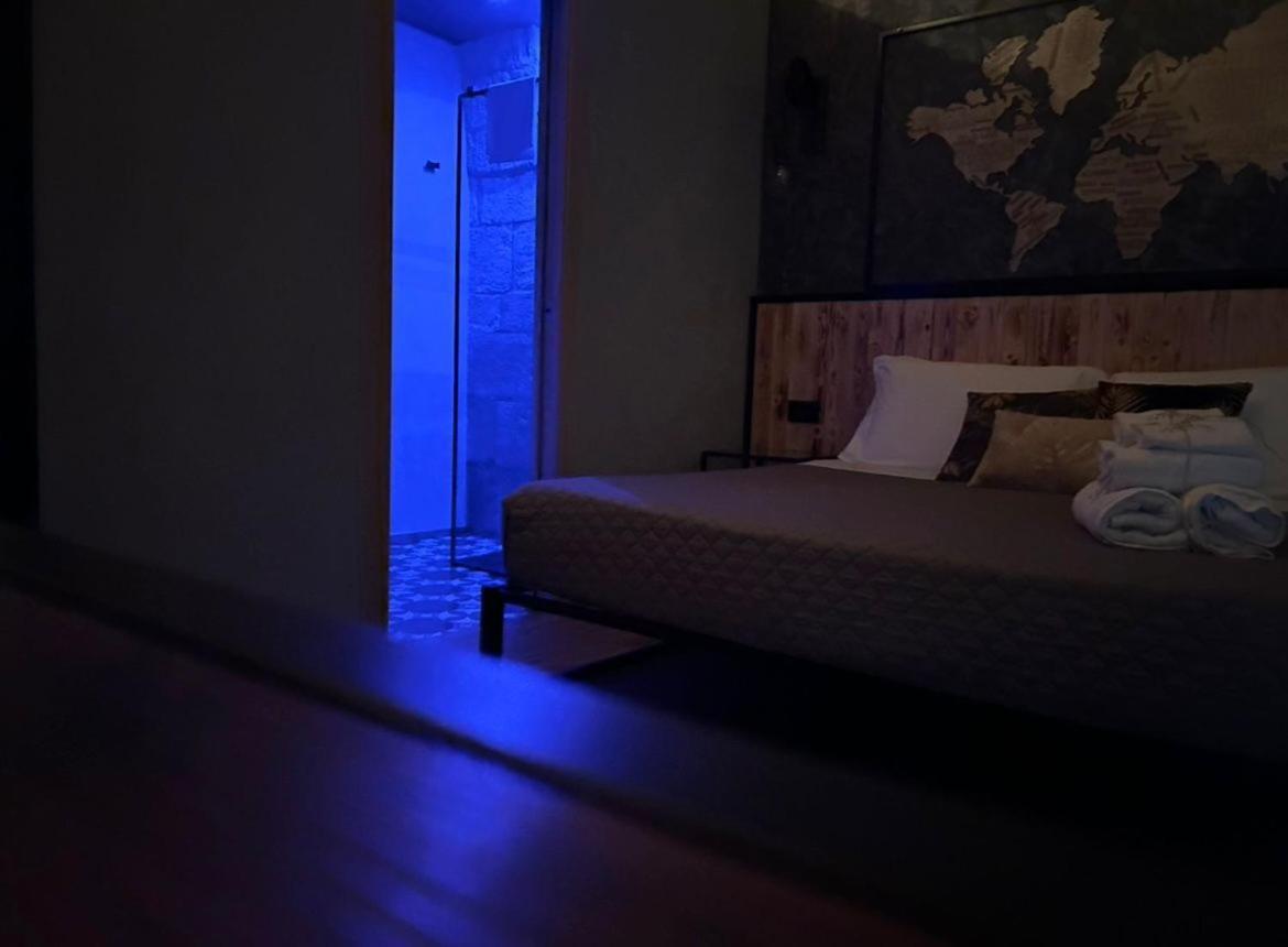 La Dimora Del Principe-Piano Terra Bed & Breakfast Trani Eksteriør bilde