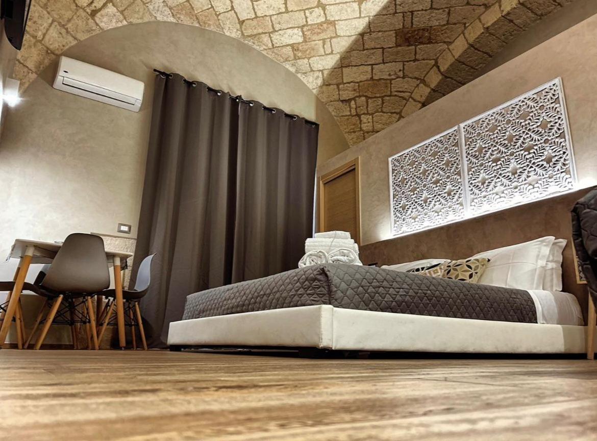 La Dimora Del Principe-Piano Terra Bed & Breakfast Trani Eksteriør bilde