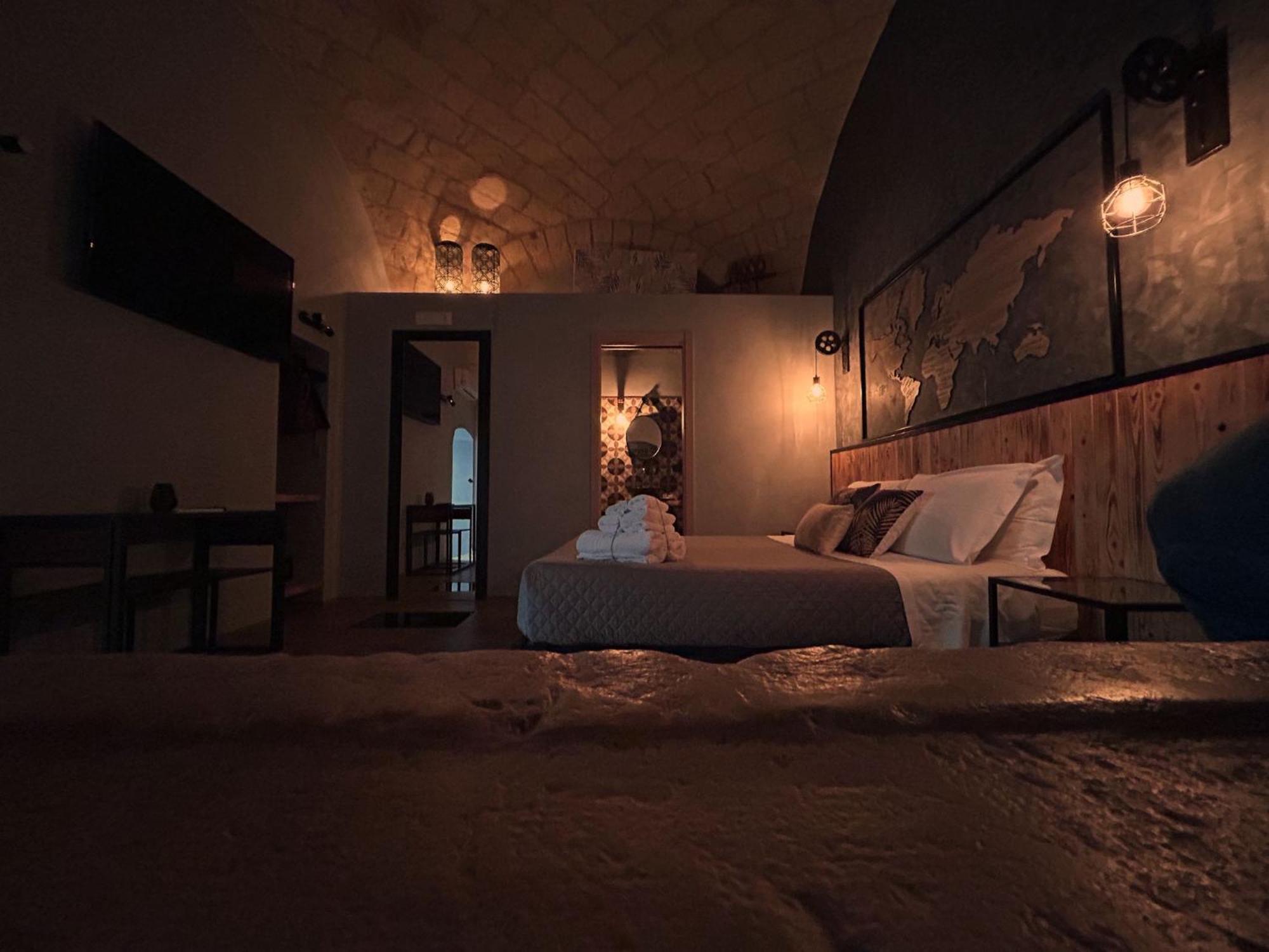 La Dimora Del Principe-Piano Terra Bed & Breakfast Trani Eksteriør bilde