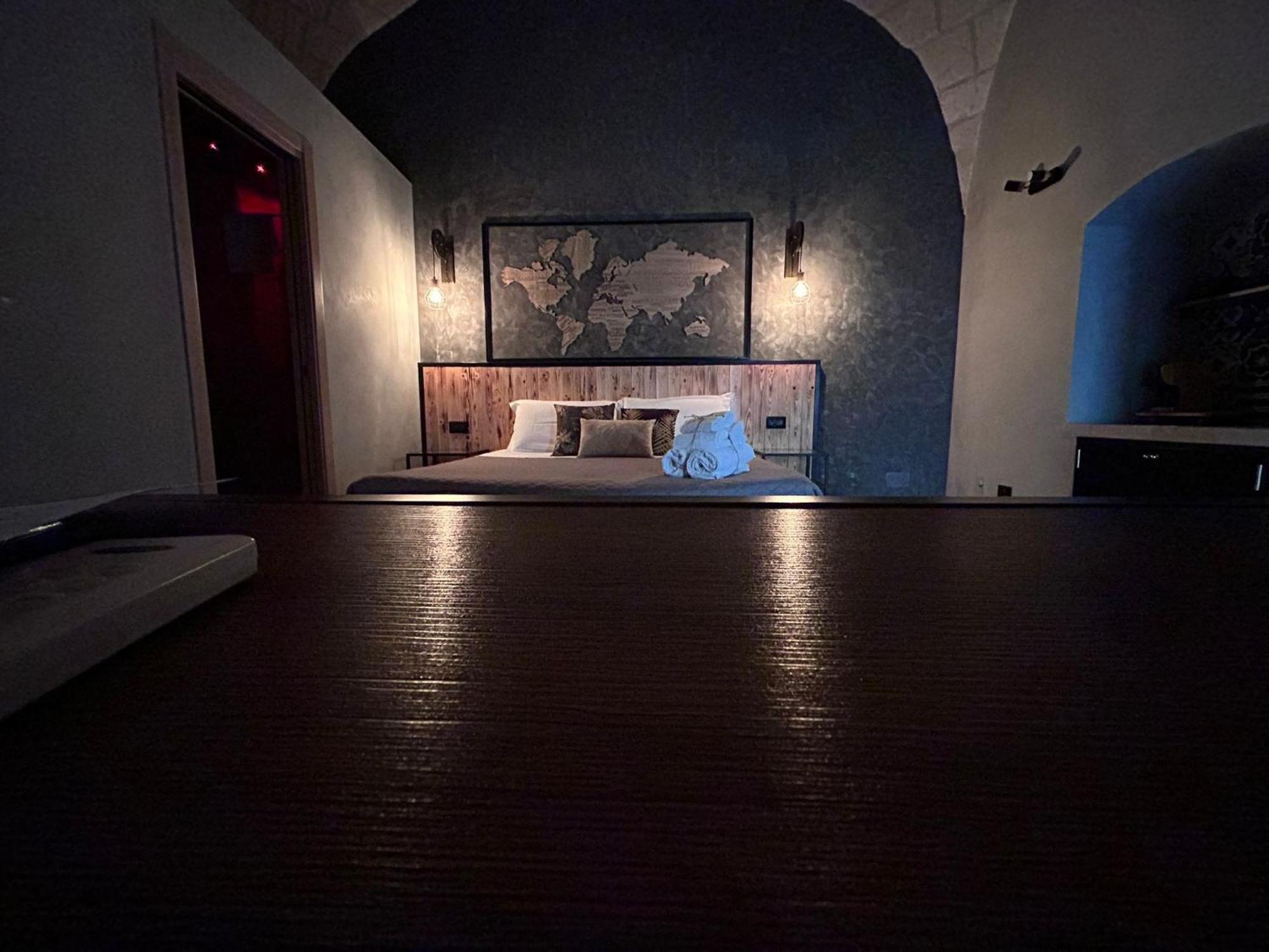 La Dimora Del Principe-Piano Terra Bed & Breakfast Trani Eksteriør bilde